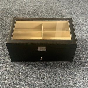 Sunglasses/Accessory Box